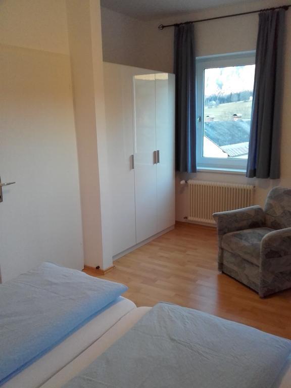 Ferienwohnungen Familie Jarnig Inge Görtschach Habitación foto