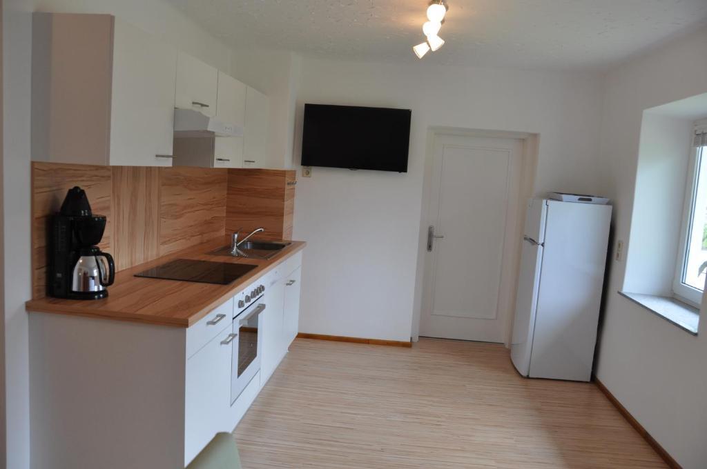 Ferienwohnungen Familie Jarnig Inge Görtschach Habitación foto