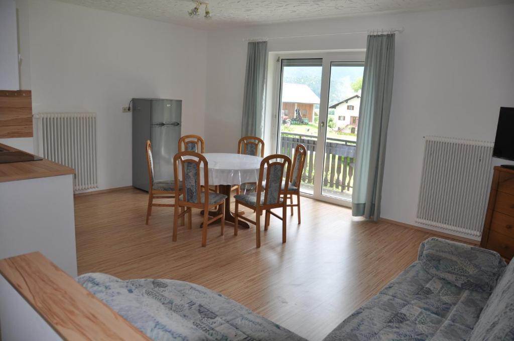 Ferienwohnungen Familie Jarnig Inge Görtschach Habitación foto