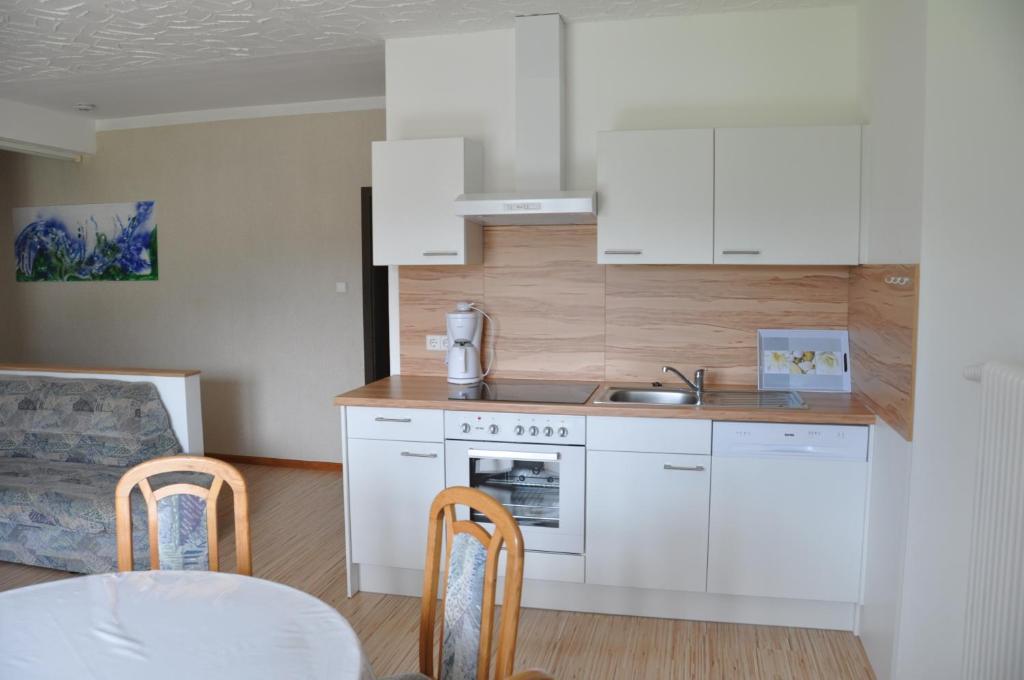 Ferienwohnungen Familie Jarnig Inge Görtschach Habitación foto