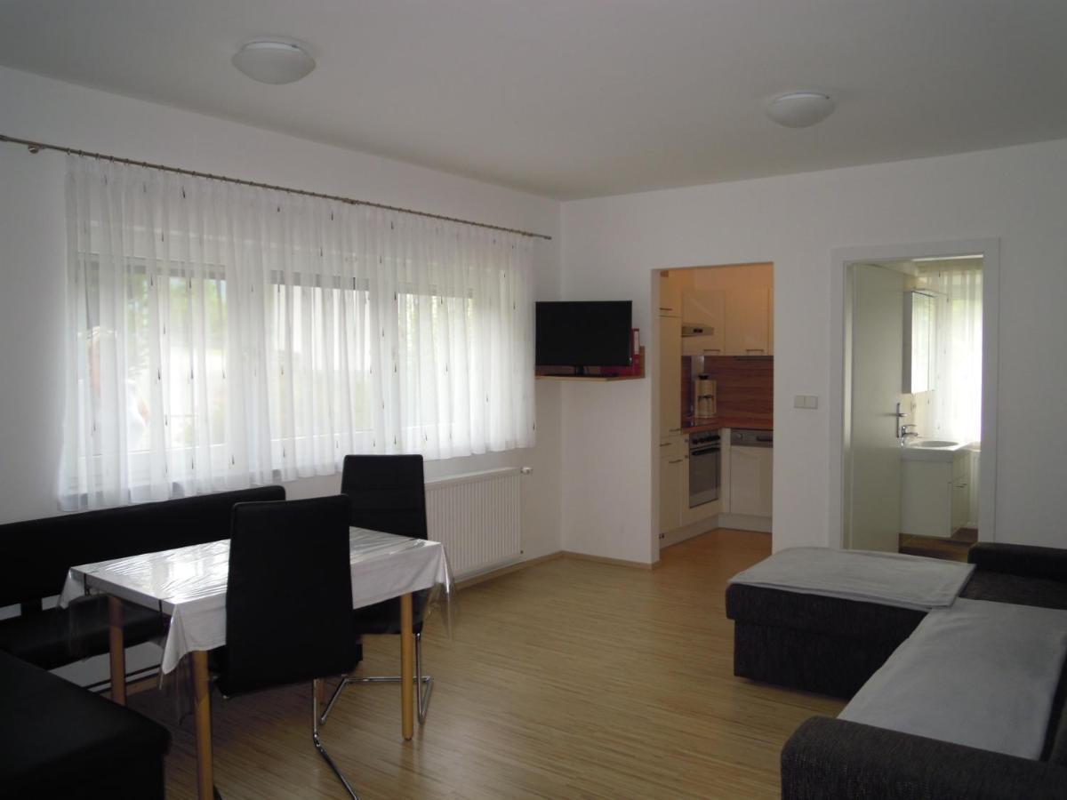 Ferienwohnungen Familie Jarnig Inge Görtschach Habitación foto