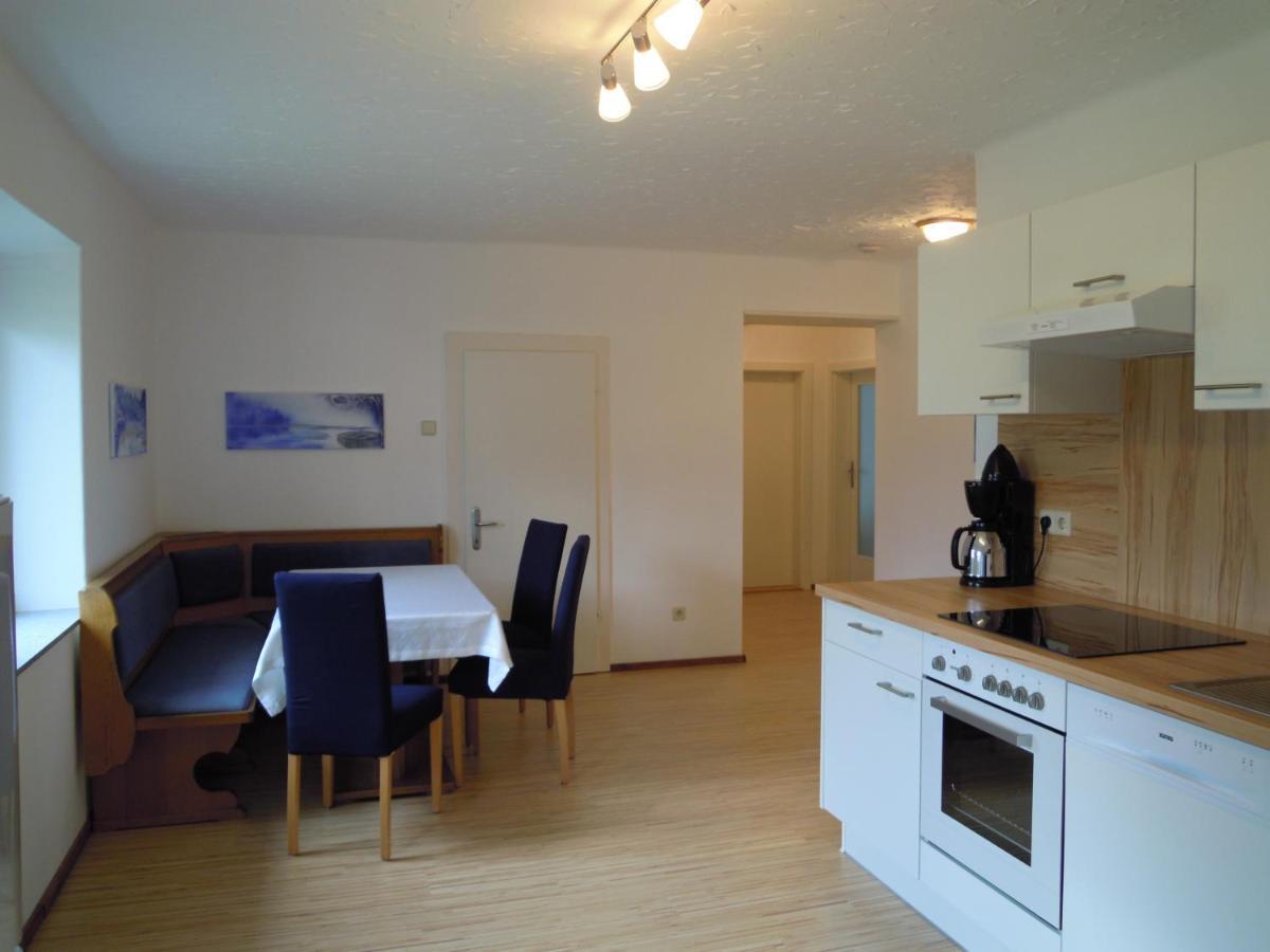 Ferienwohnungen Familie Jarnig Inge Görtschach Habitación foto